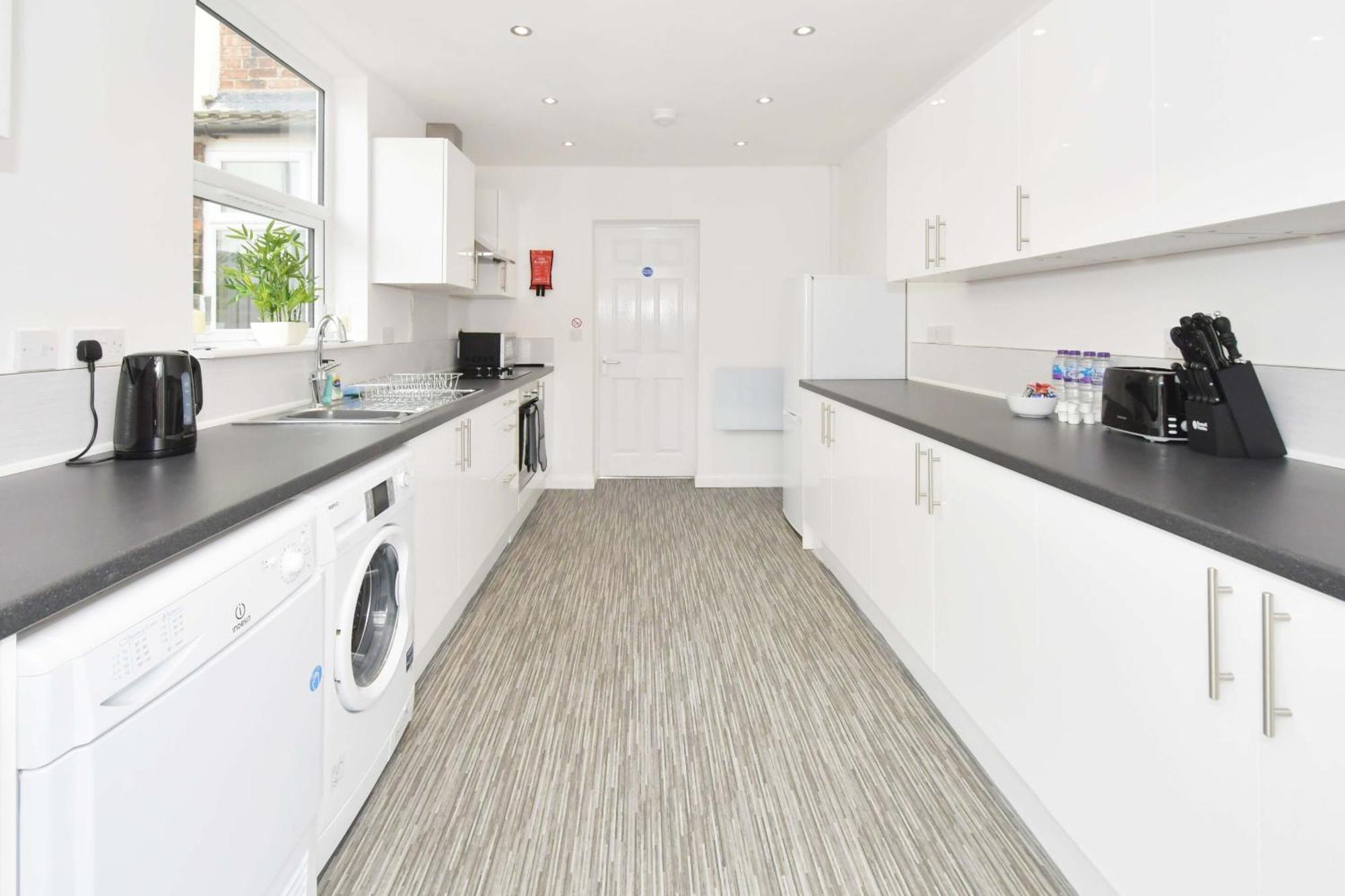 Villa Townhouse @ 86 Brooklyn Street Crewe Extérieur photo